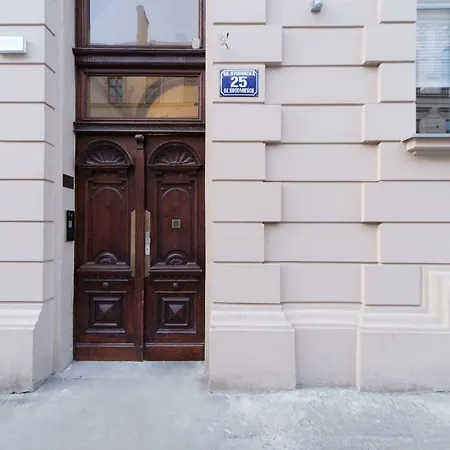 M6 Main Square Stylish One Bedroom Krakow Exterior photo