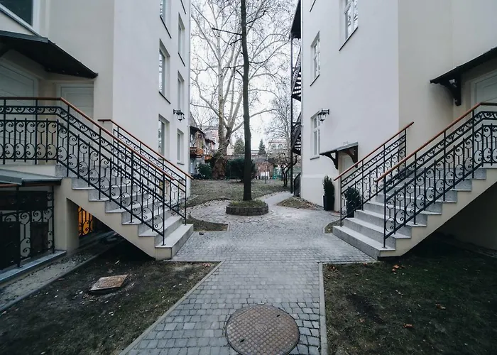M6 Main Square Stylish One Bedroom